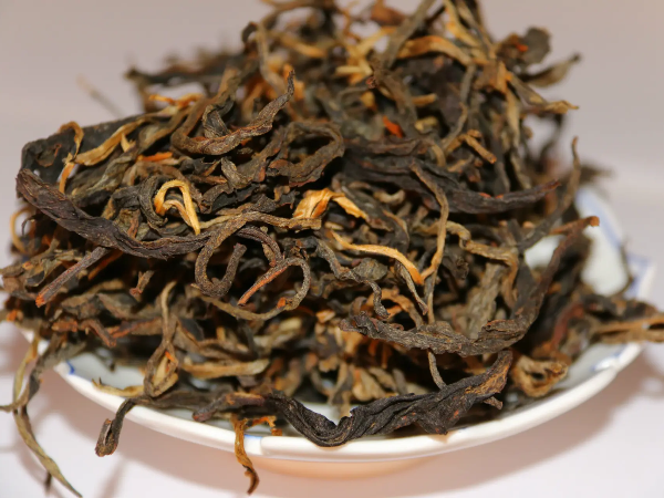 云南红茶的独特工艺之晒红,晒红与滇红有些什么区别-叶片情茶厂